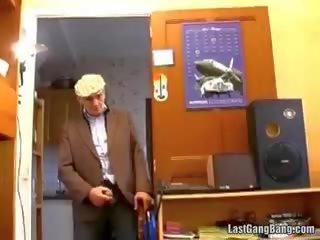 First-rate група спальня статтєві зв’язки